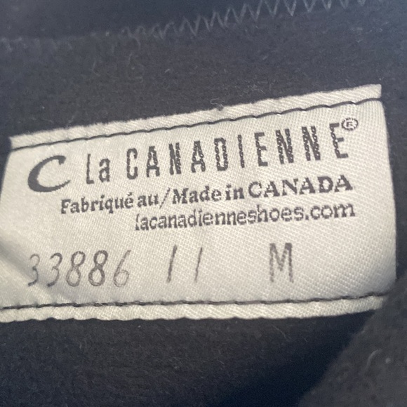 La Canadienne Black Boots - Picture 5 of 6